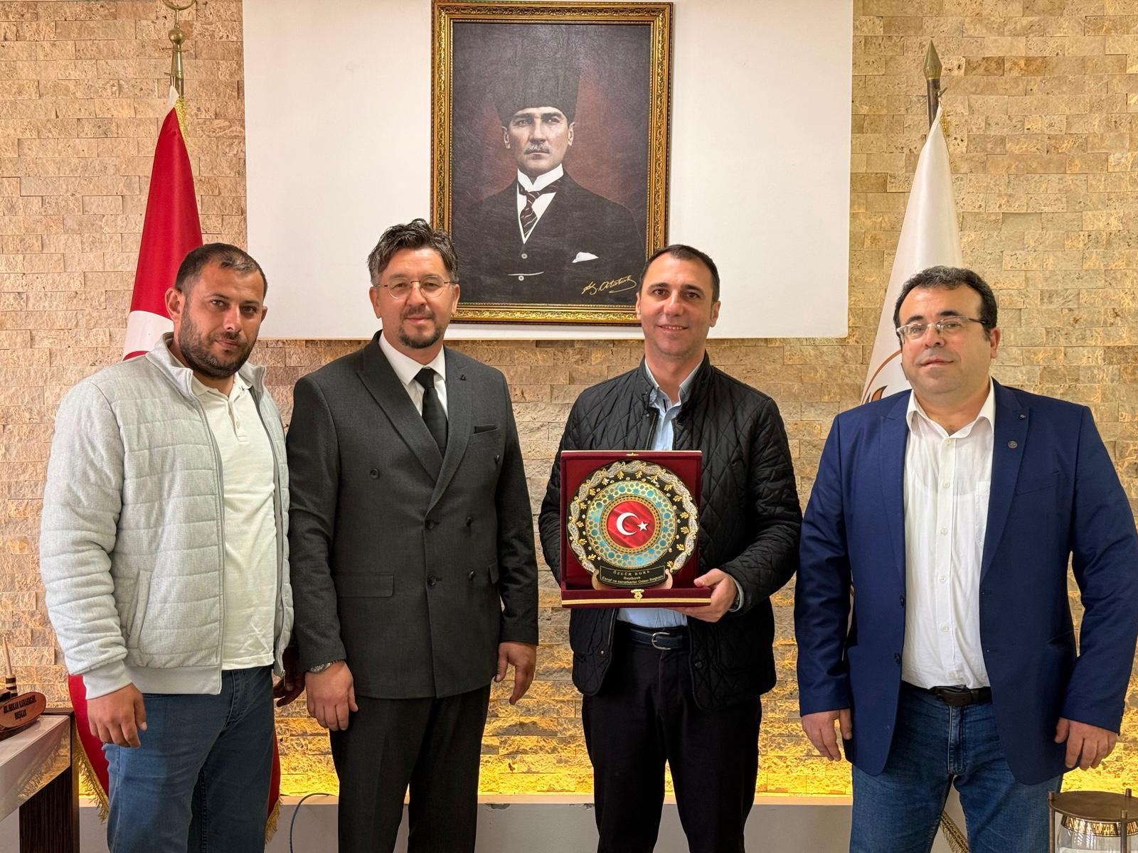 Oda Yönetiminden Belediye Başkanı Hakan Karabacak’a Ziyaret