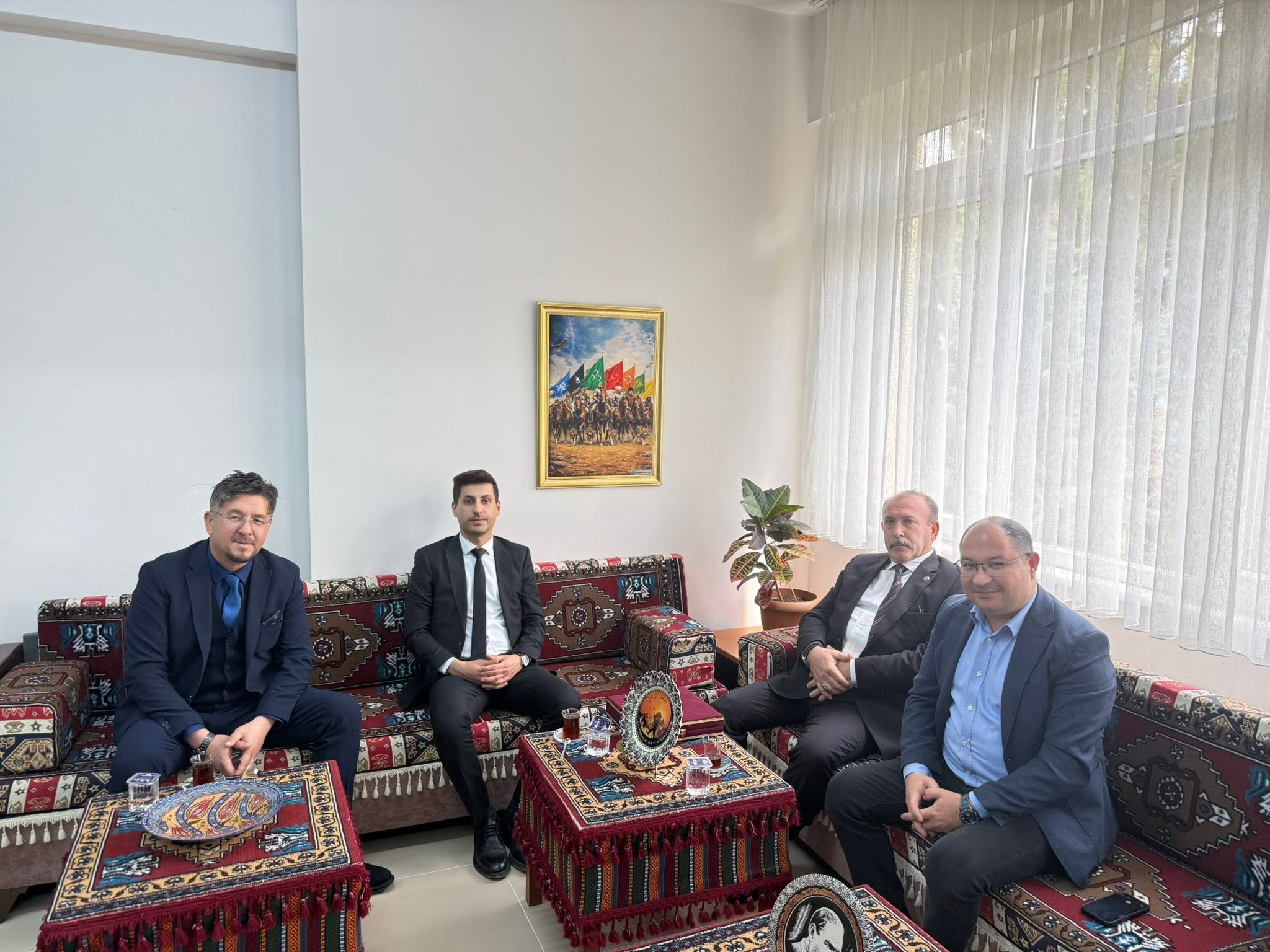 Başkan Özgür Bora’dan İlçe Milli Eğitim Müdürü Mehmet Günyüzü’ne Ziyaret